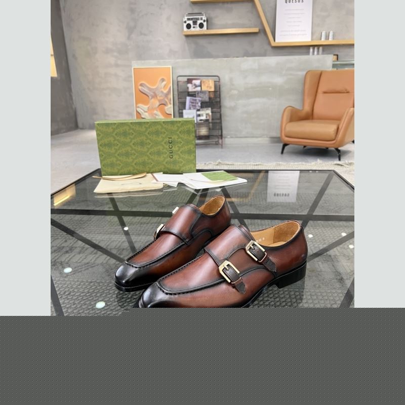 G*u*i leather shoes